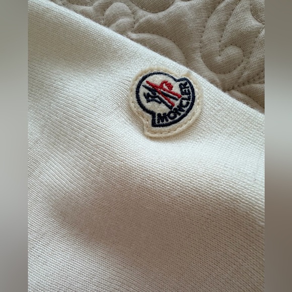 Moncler Women's Cream and Beige Quilted Puffer Jacket - Picture 6 of 15